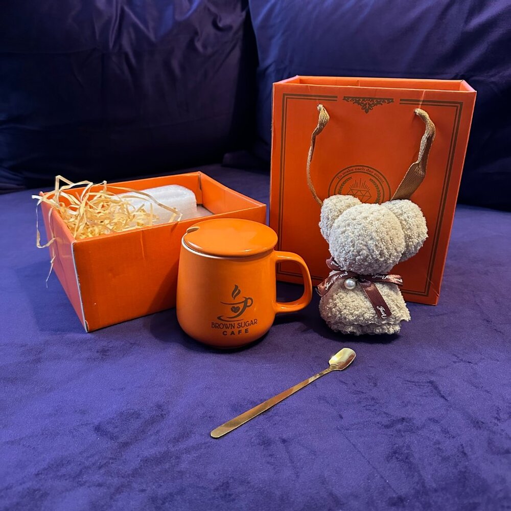 Tea cup, spoon and teddy bear towel set - Picture 5 of 6